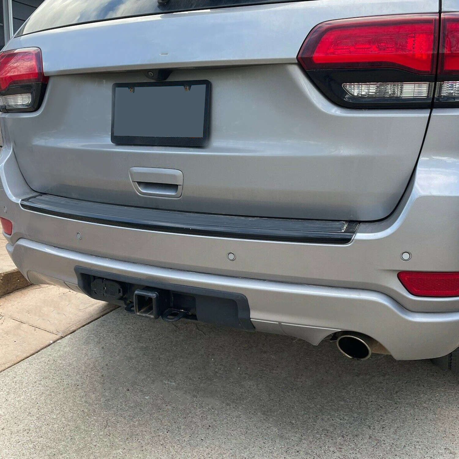 For Jeep Grand Cherokee L/4XE 2022 Steel Rear Trailer Hitch Receiver Hitch Bezel