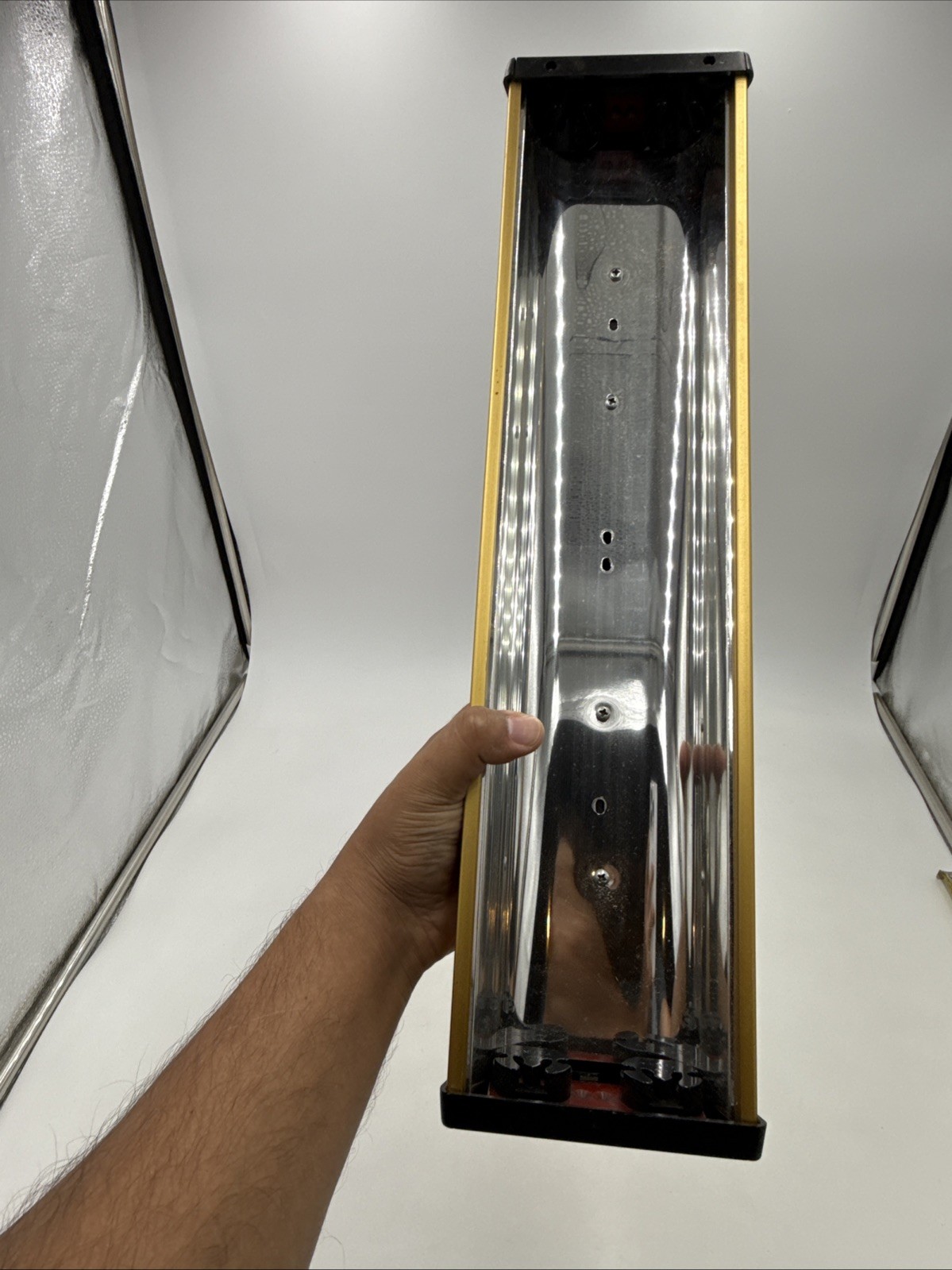 SPECTROLINE XX-15A - LONG WAVE UV - 110 V, 60HZ, 1.0 AMPS NO BULBS AND COVER