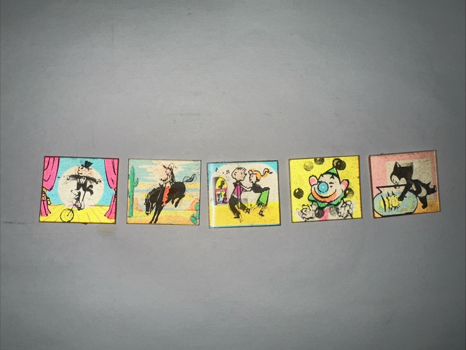 5 Vintage Wiggle, Flicker, hologram pictures Vari Vue Mini TVs/Pencil Sharpener