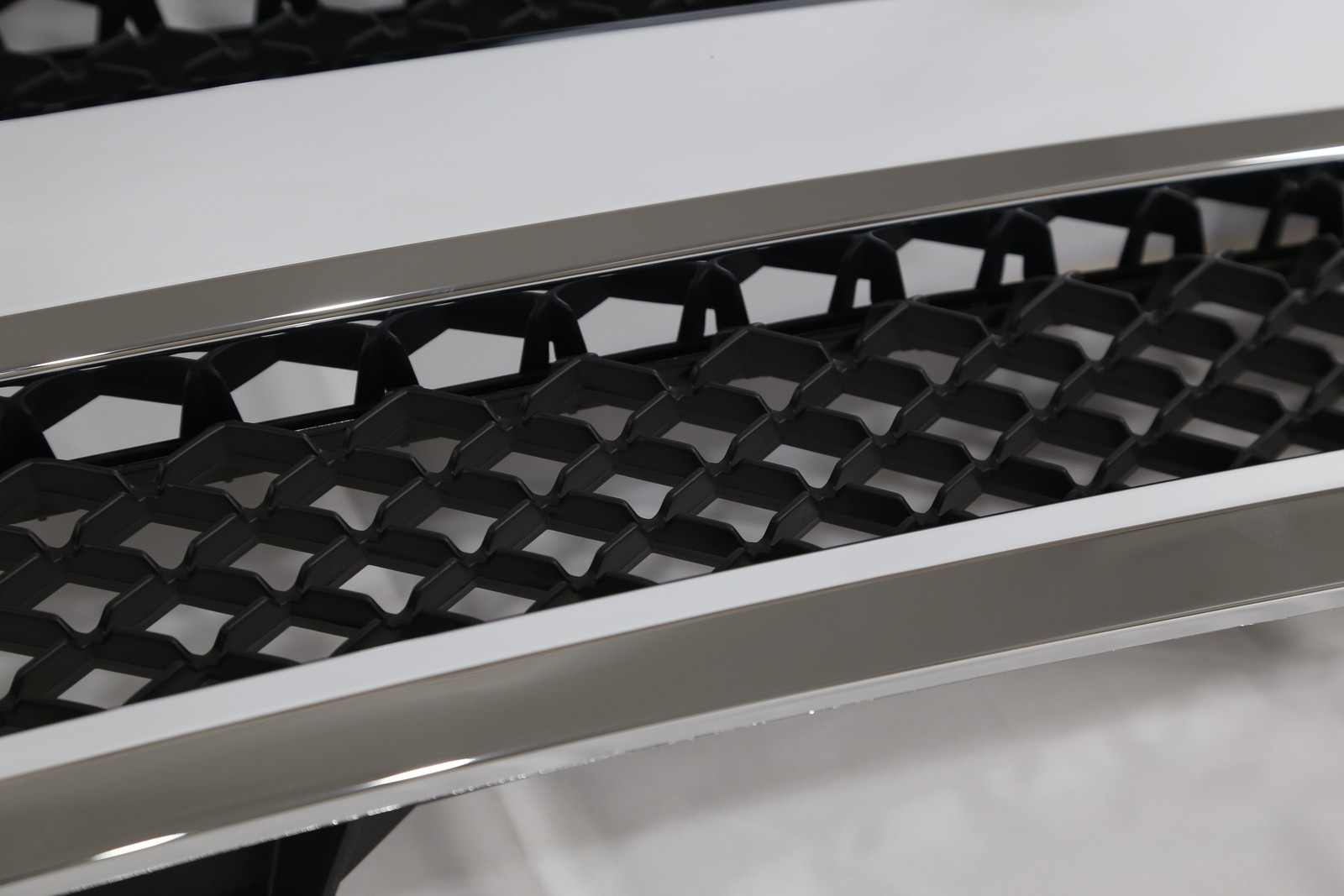 For Chevrolet Silverado 1500 2007-2013 Front Bumper Grille Chrome w/Black Insert