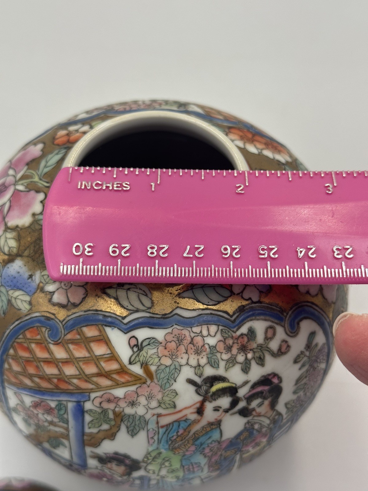 Vintage Chinese Ginger Jar w Lid Famille Rose Gold Satsuma Style Moriage 1960s