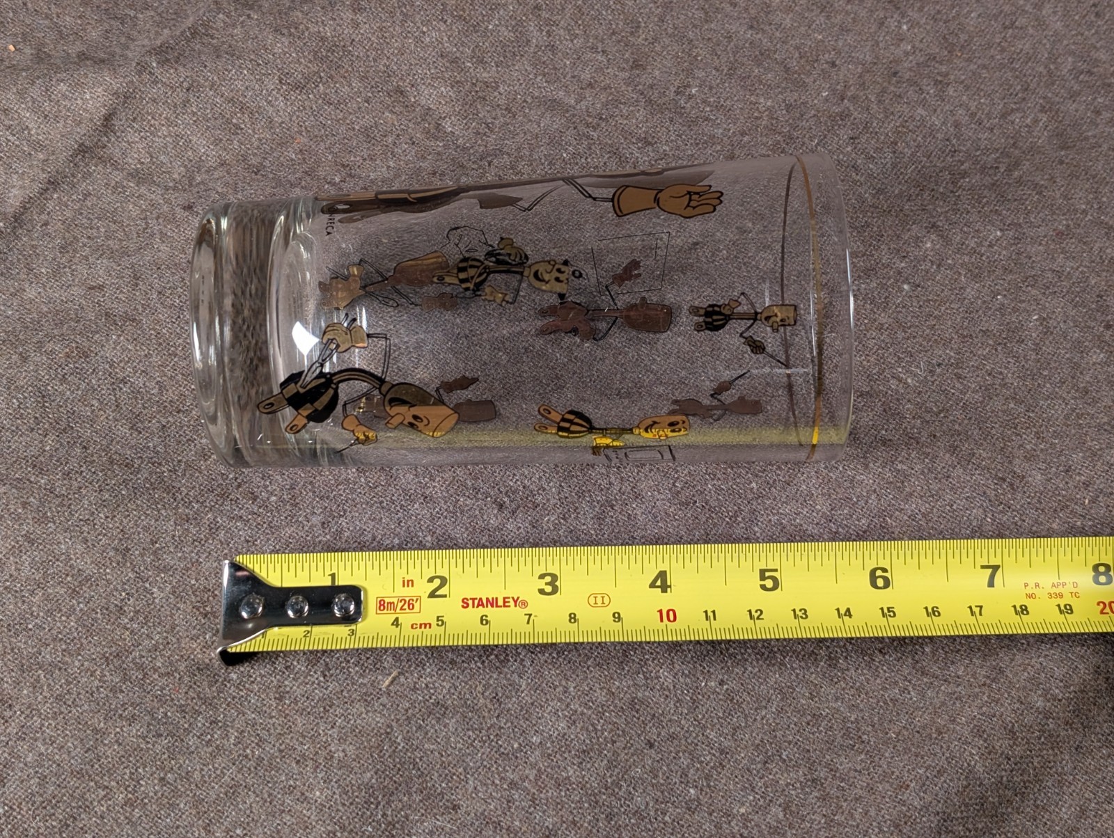 Vintage Willie Wirehand Gold Decorative Collectible Glass