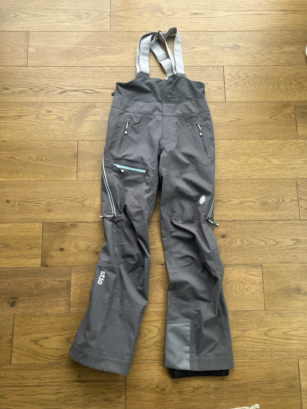 STIO Environ Bib Ski Pant Magnet Gray Women’s Size XS Short NWT $459