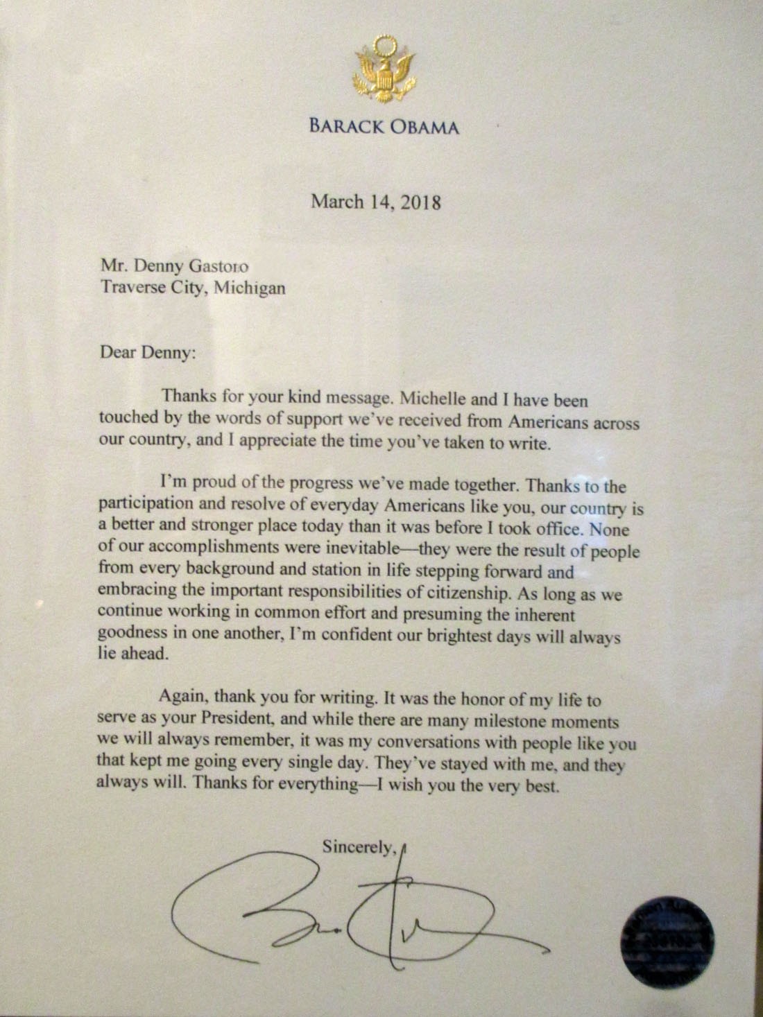 2016 PRESIDENT BARACK OBAMA AUTOGRAPHED CARD w/COA