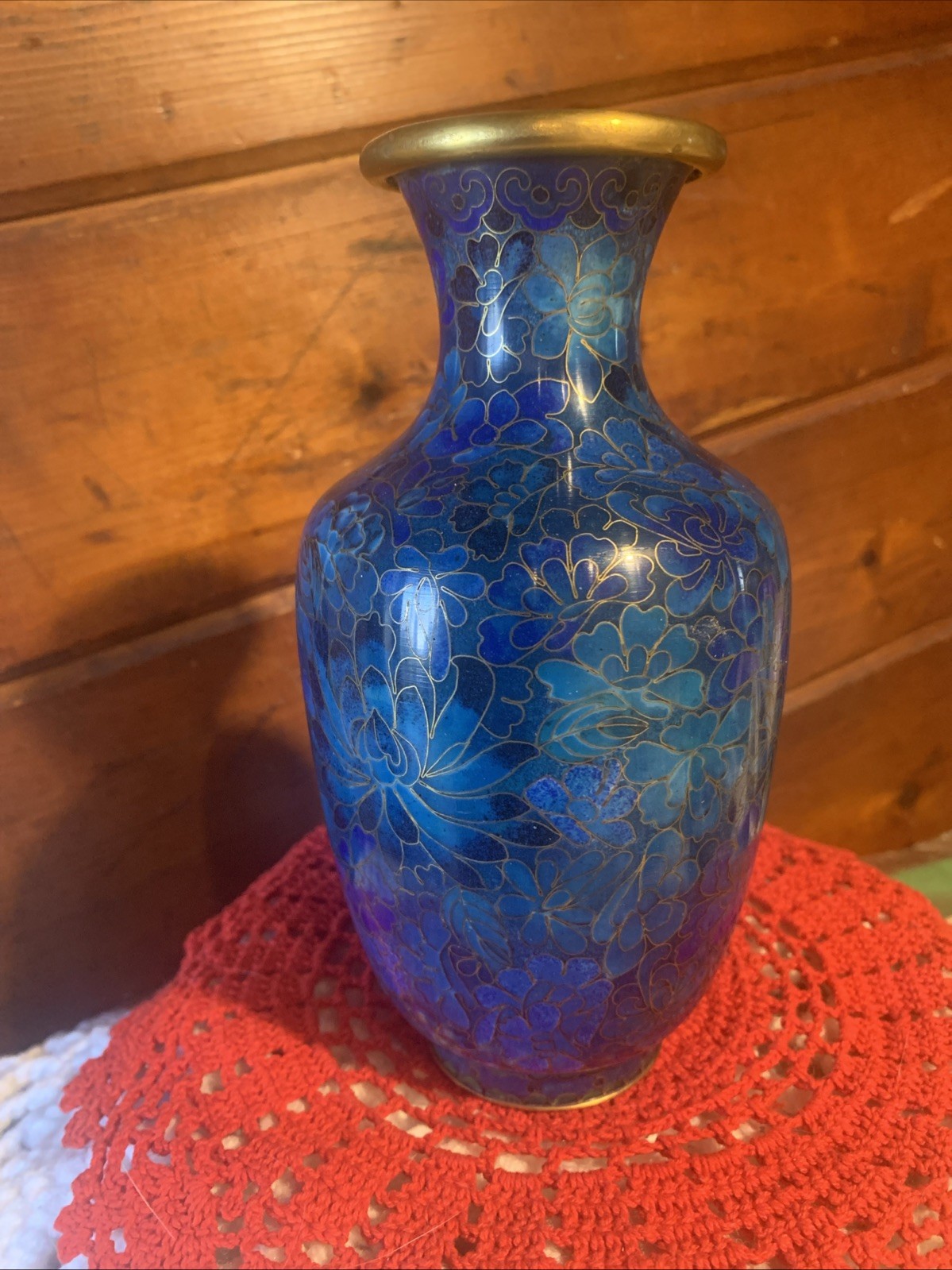 Vintage Chinese Cloisonné Enamel Blue Floral Vase With Gold Gilt 7.25 Tall