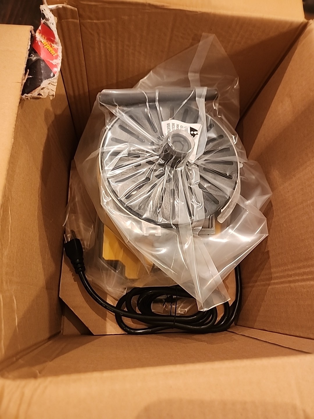 Work Sharp The Tool Sharpener WS2000, With Additional ACCESSORIES. NICE LOT