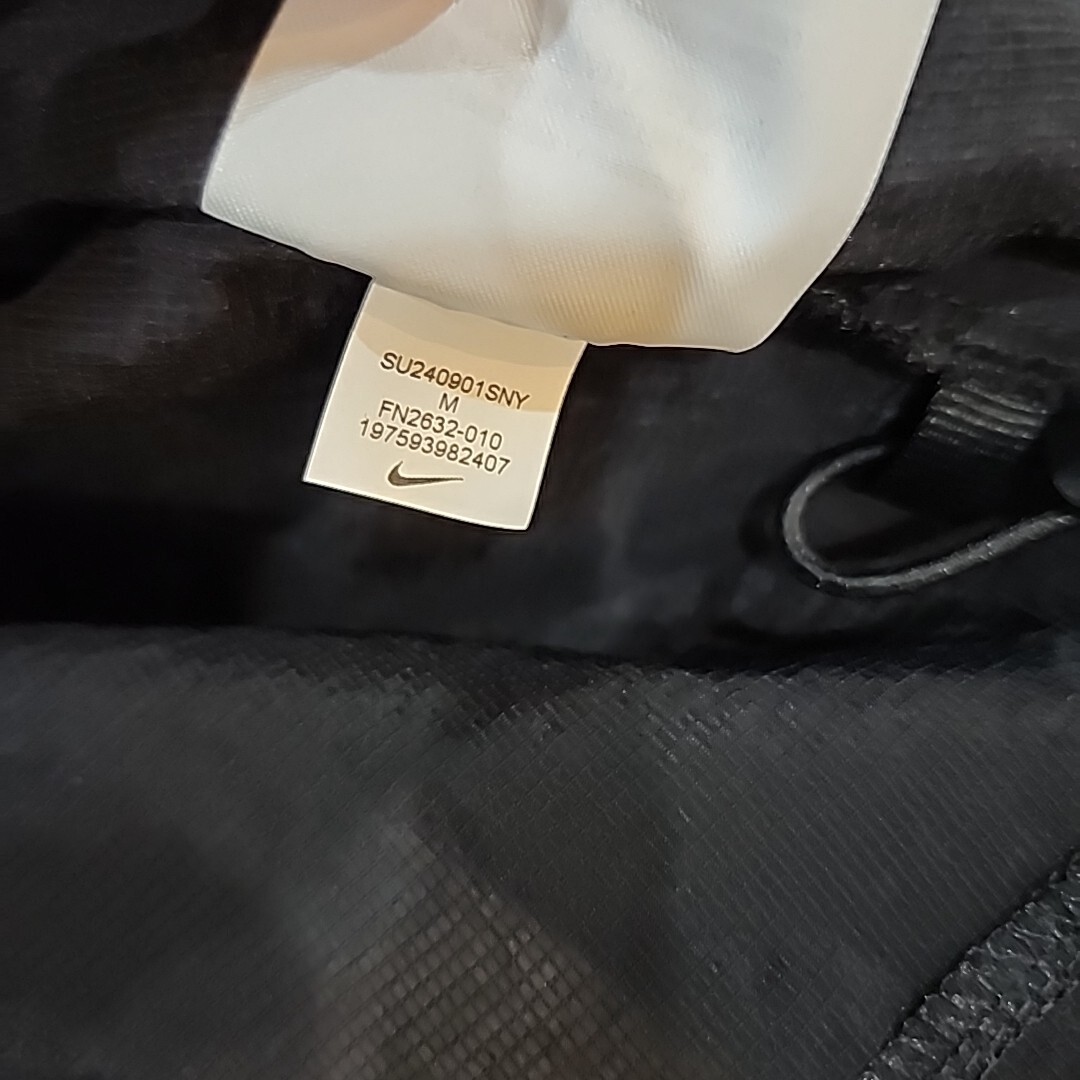 Medium Nike Sportswear Tech Pack Hooded Woven Black Jacket FN2632-010 Pullover