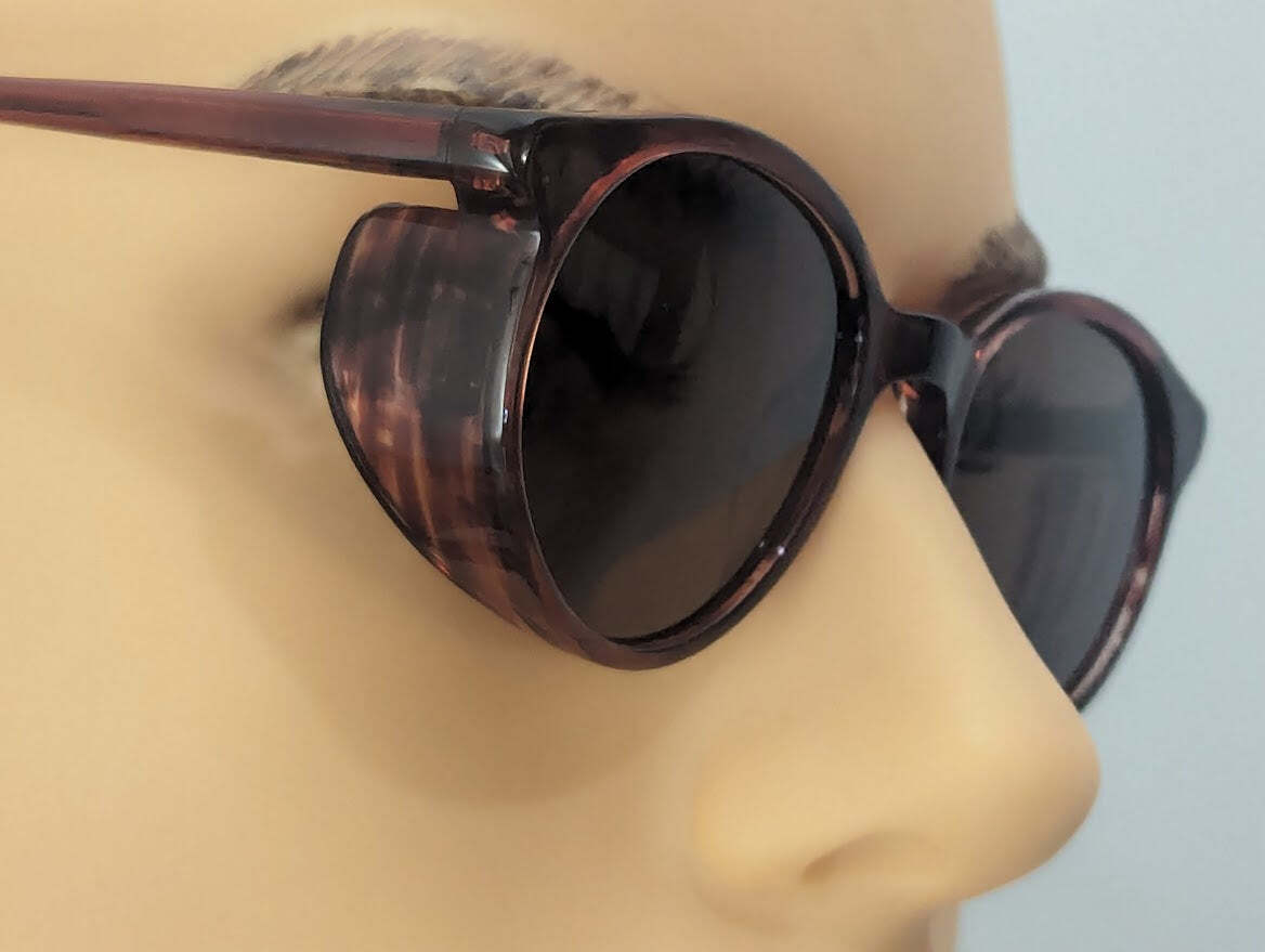 Reproduction WWII German Luftwaffe Umbral Sunglasses Vintage 1940s Red Brown