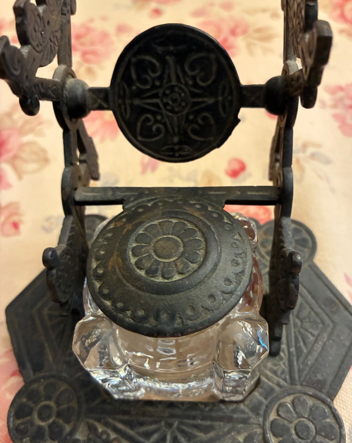 Antique Art Nouveau Judd Inkwell Pen Holder Cast Iron Nov. 25 1879