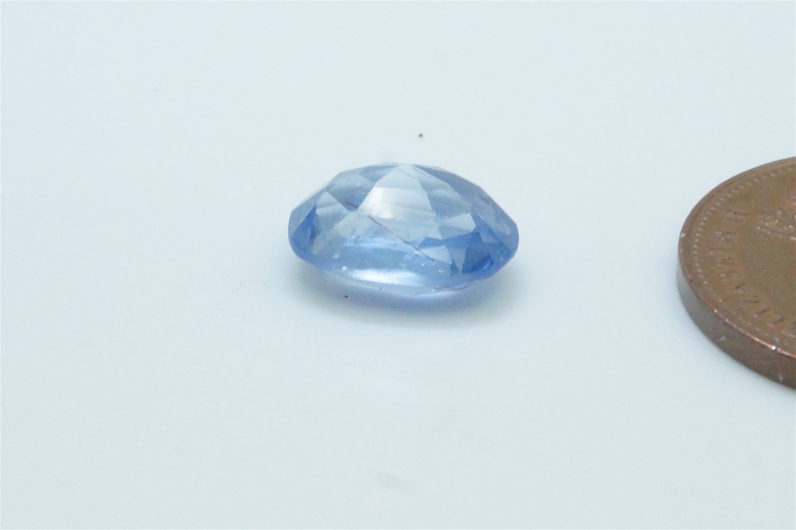 PALE BLUE NATURAL SAPPHIRE - ANTIQUE CEYLON NATIVE CUT 4.8ct