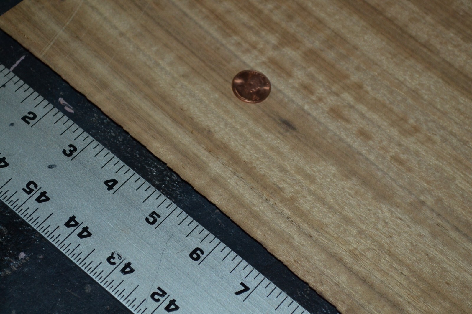 Shedua Raw Wood Veneer Sheet 9.5 x 39 inches 1/42nd BLEMISHED M4674-32