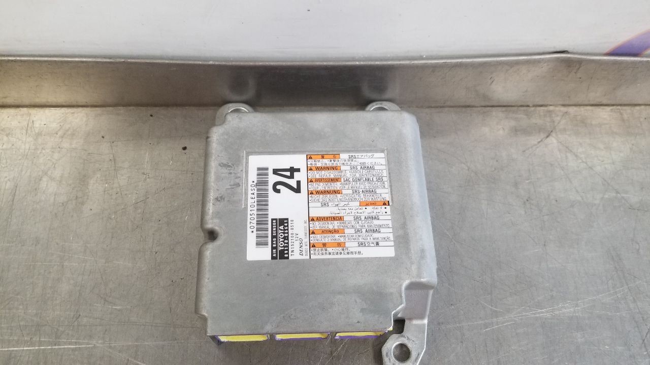 18-19 TOYOTA CAMRY OEM BAG SRS RESTRAINT CONTROL MODULE 8917006641