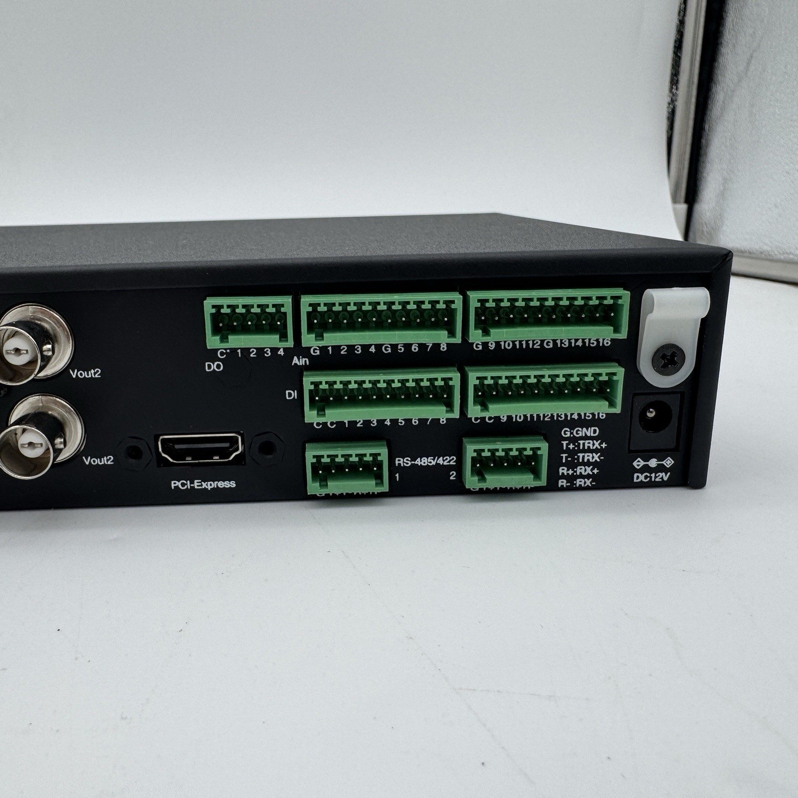 Pelco ENC5416-US 16 Channel H.264 Direct-Attach Encoder US