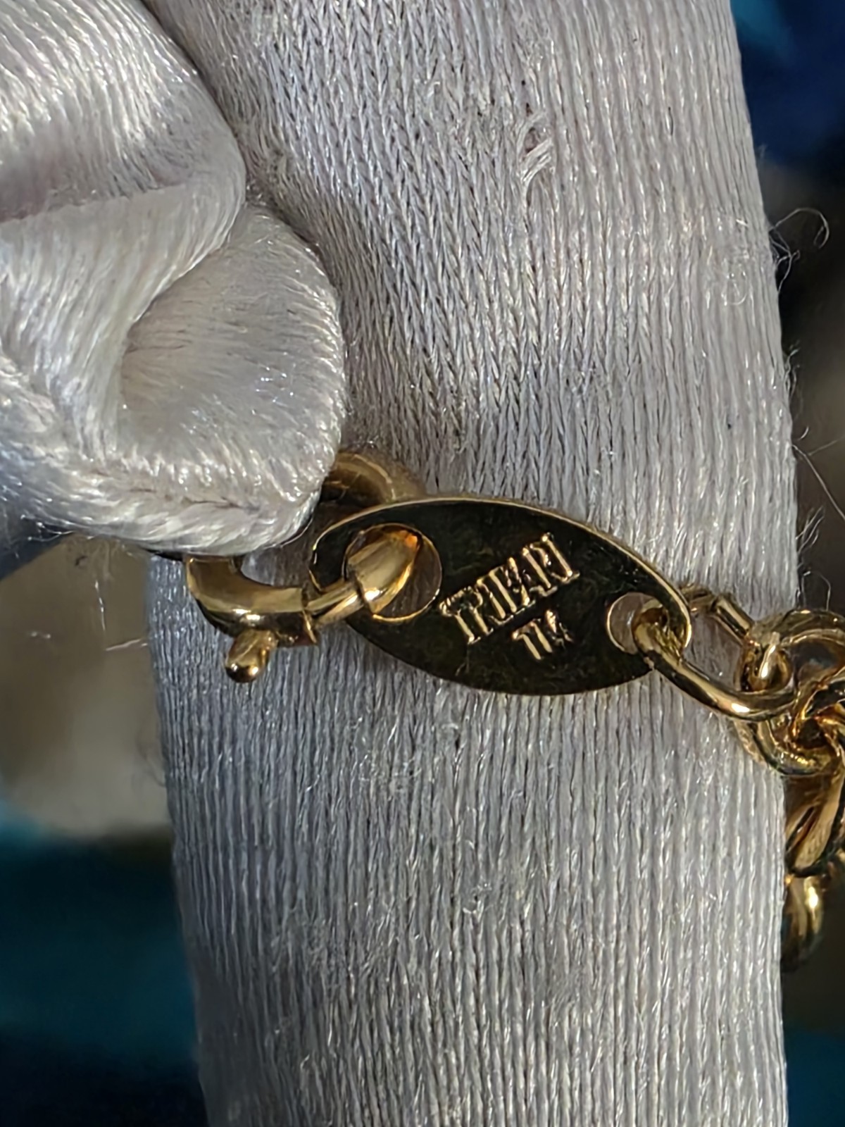 Vintage Trifari Goldtone Floral Pendant Necklace Signed