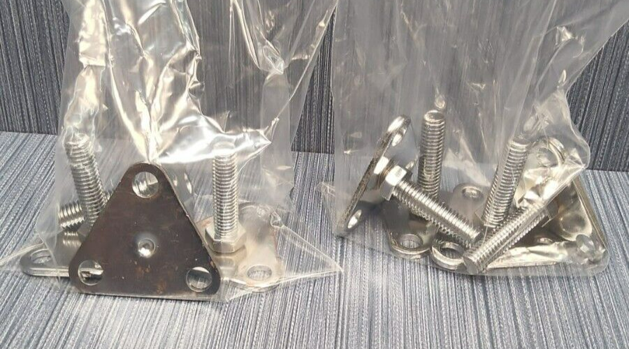 Lot of 8 x Wire SHelving Footplates