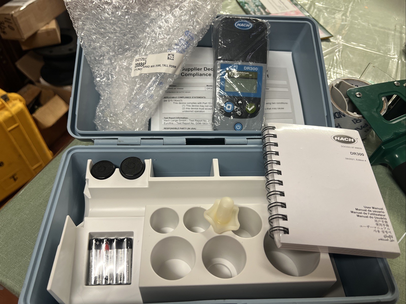 Hach DR300 molybdenum  pocket colorimeter,