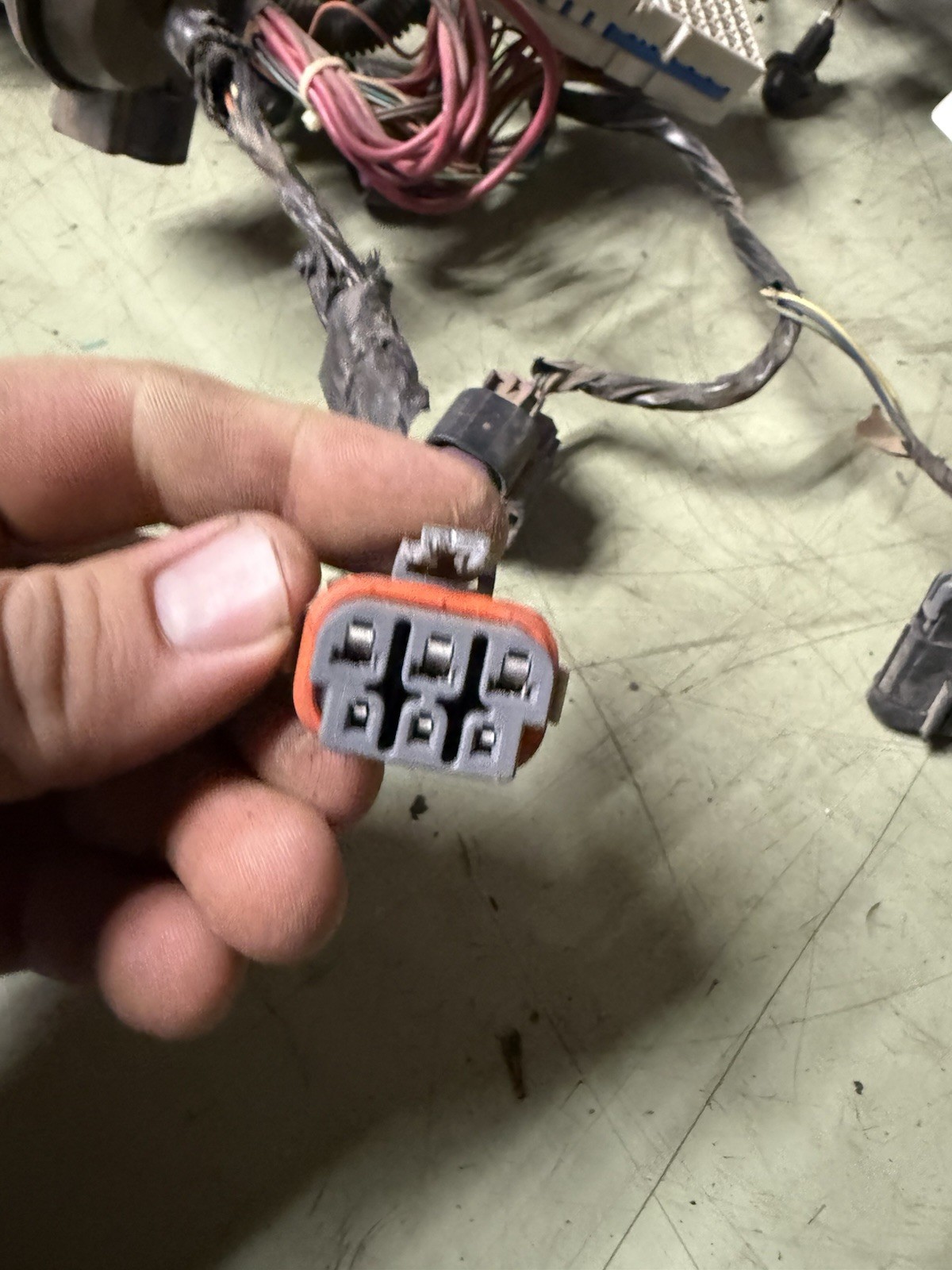 2005 Chevy GMC Silverado 2500 LLY Crew Cab Dashboard Wiring Harness