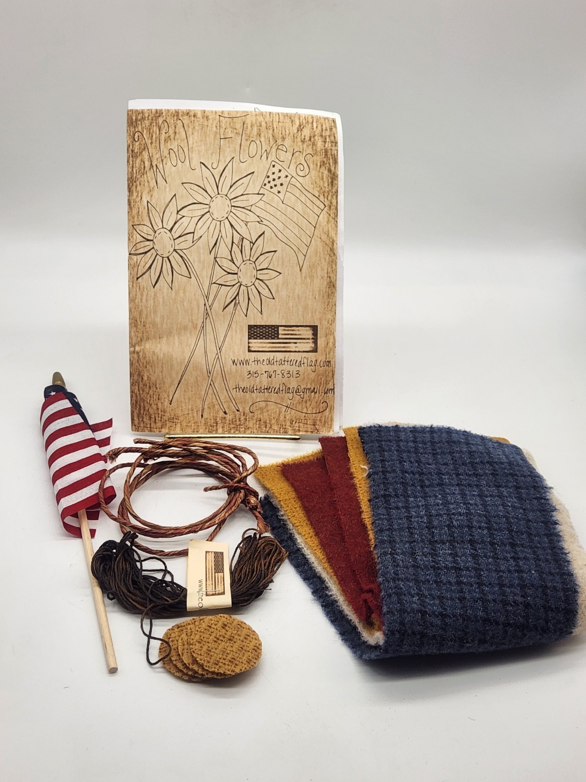 The Old Tattered Flag Wool Flowers Kit With Instructions