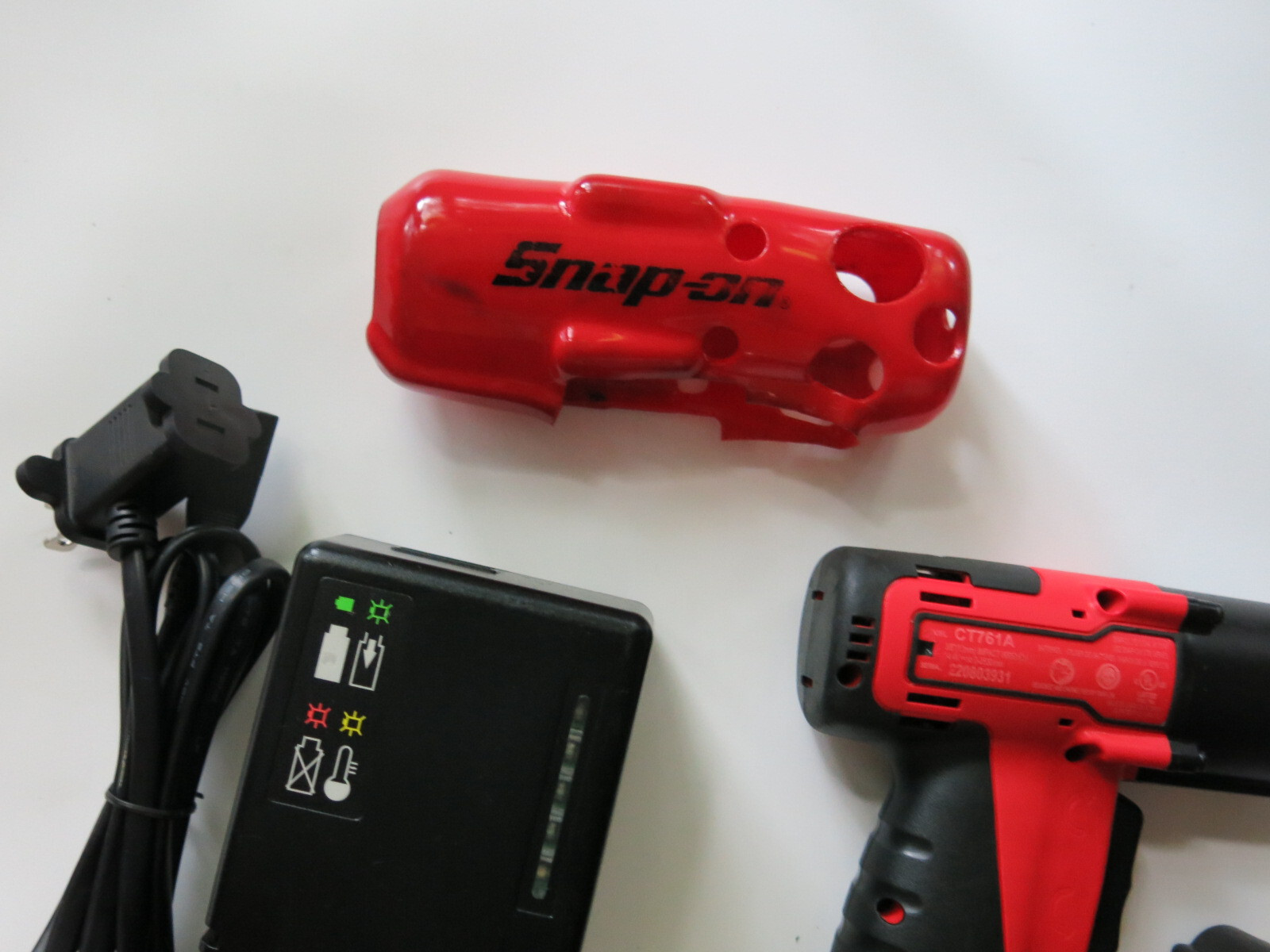 Snap-On CT761 Impact Wrench 3/8" 14.4v Cordless Battery & Charger Boots Set