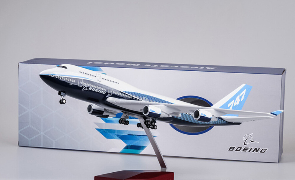 Airplane Aircraft 1/150 B747 Boeing 747-400 Plane Model Replica Resin LED Lights