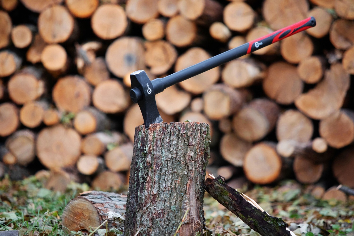 INTERTOOL 36-inch Wood Splitting Maul, 6 lb / 2500 g Red Splitter Axe HT08-0273