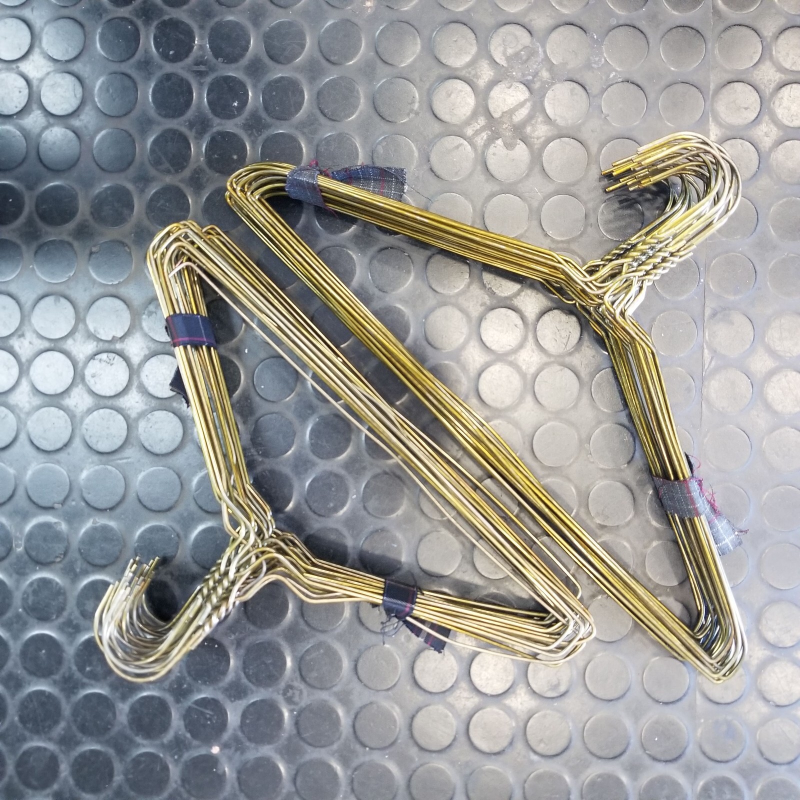 box of 400 pcs, mix 13,16 inch Metal Wire Clothes hangers, 13 gauge, gold, Used.