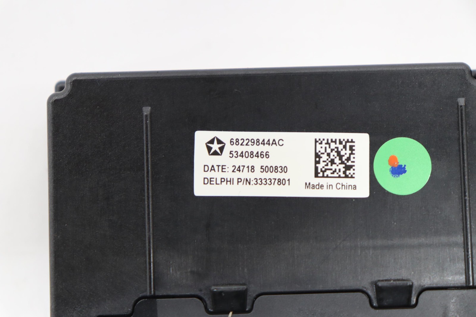 2017 - 2021 CHRYSLER PACIFICA FRONT RIGHT SEAT BACK MEDIA INPUT PORT PANEL OEM