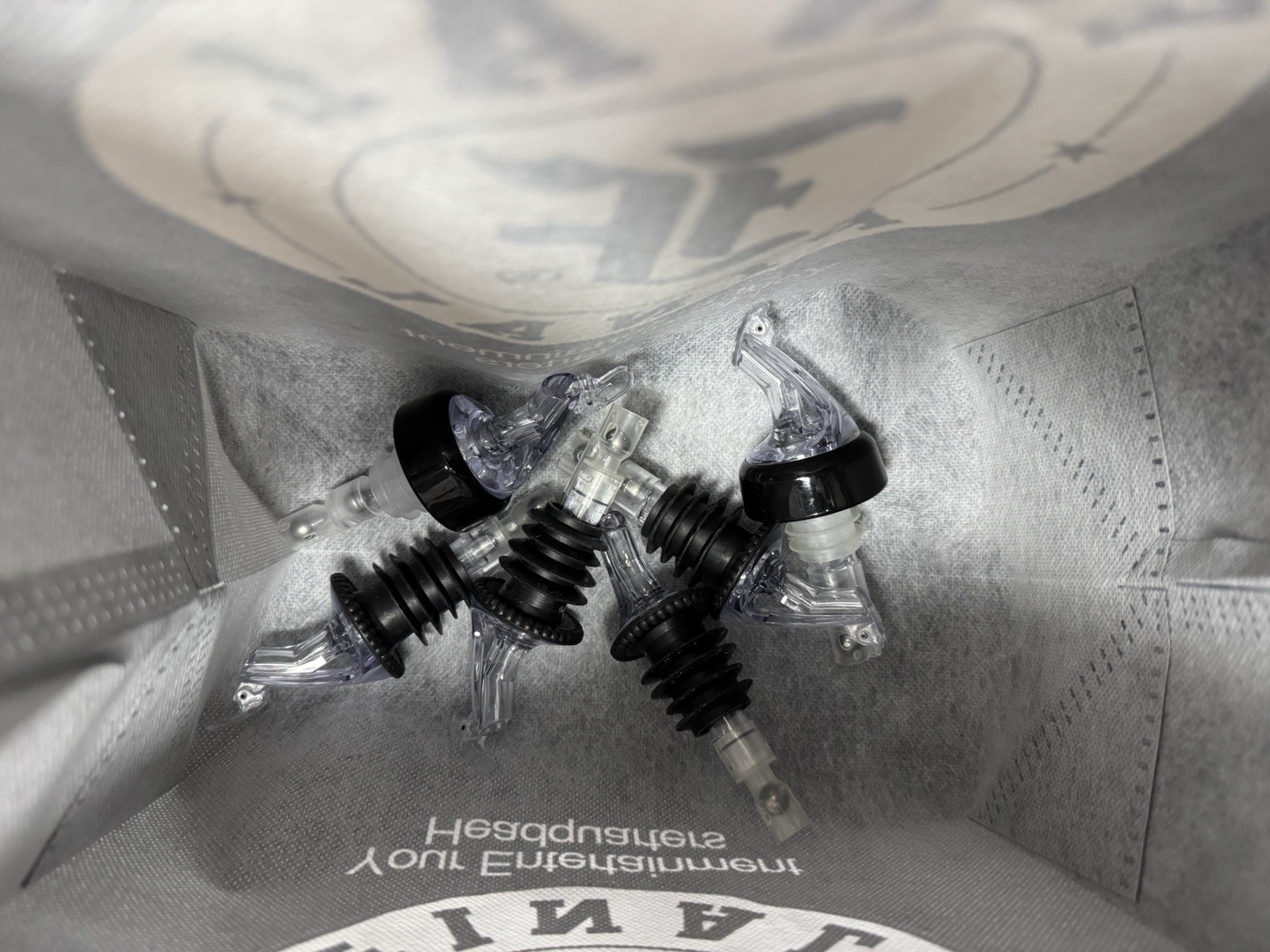 1.5 Ounce Liquor Bar Wine Bottle Pour Spout Stopper 287 Precision night club rum