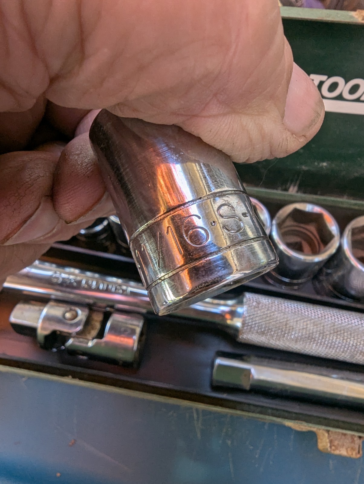 Vintage S-K 1/2" Drive 6 Pt. Socket Set #4116 7/16"-1 -1/4" Ratchet & Universal