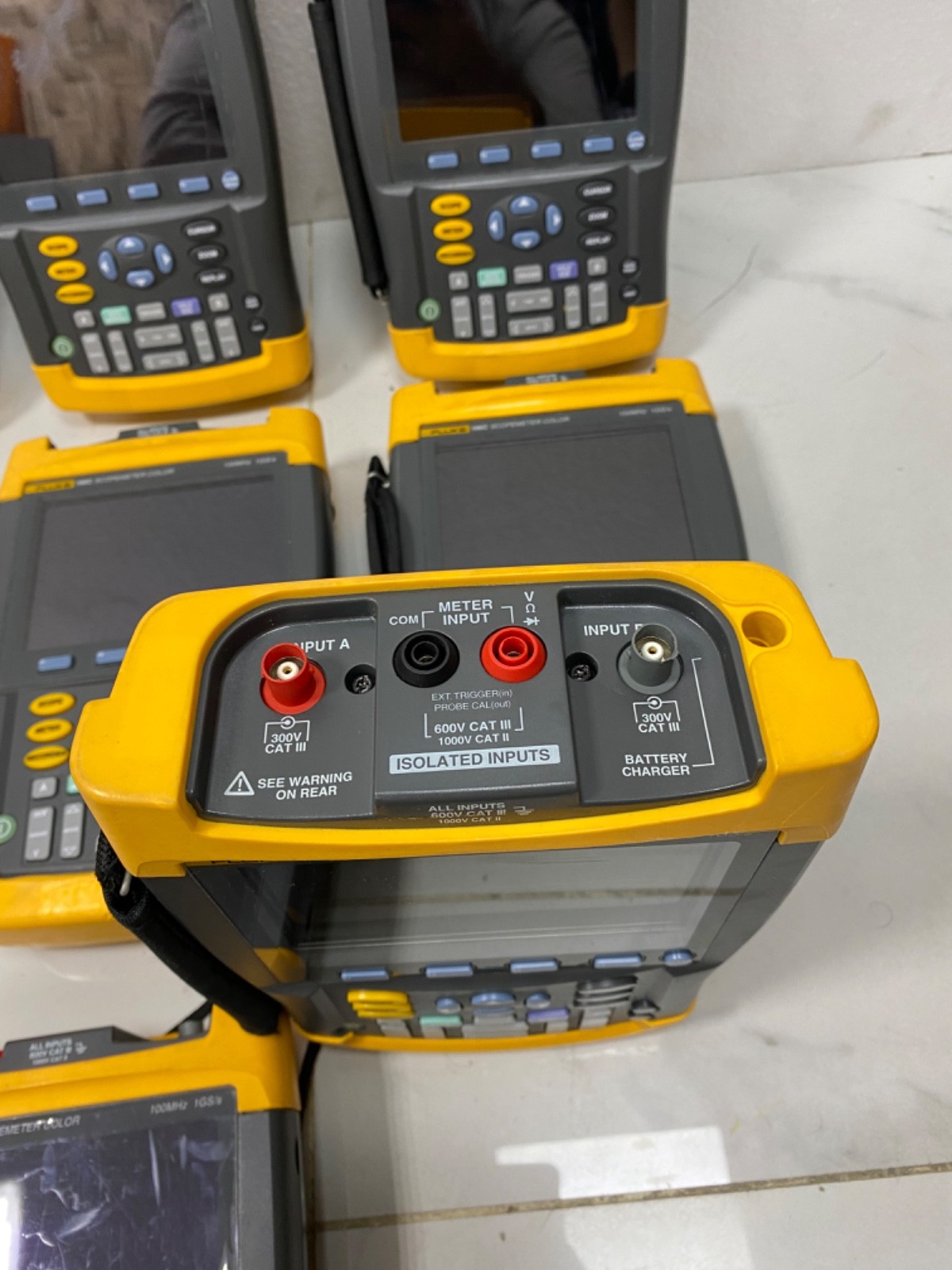 Fluke 196C Digital Oscilloscope ScopeMeter Color Handheld 1GS/s 100mhz