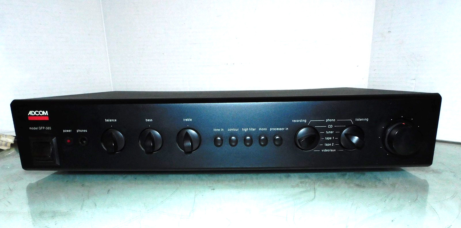 Adcom GFP-565 Stereo Preamplifier Excellent Working and Cosmetic Condition