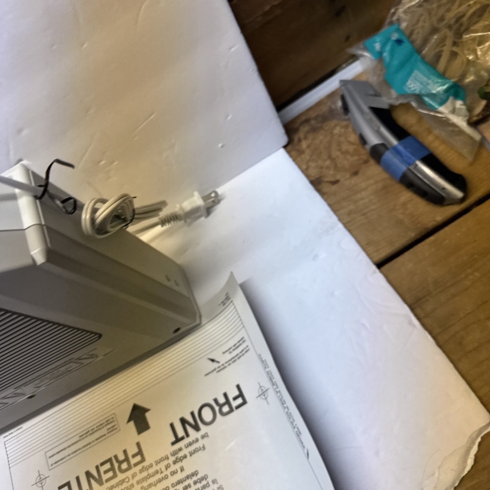 Vintage GE Spacemaker 7-4260 Kitchen AM/FM Radio w/ Cassette Player White Tested