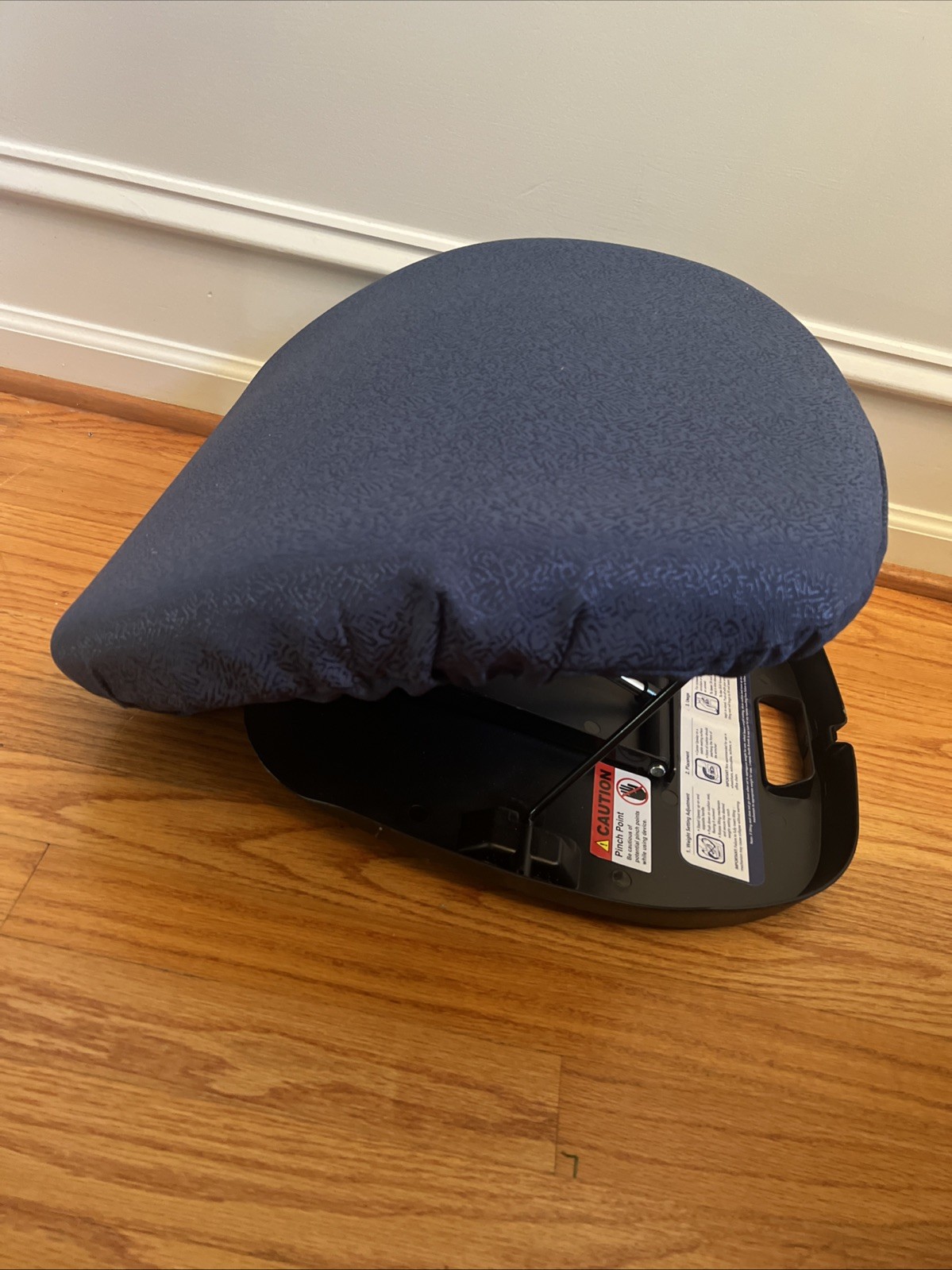 New Carek UpEasy Seat Assist Chair Lift and Sofa Stand Assist Portable Blue