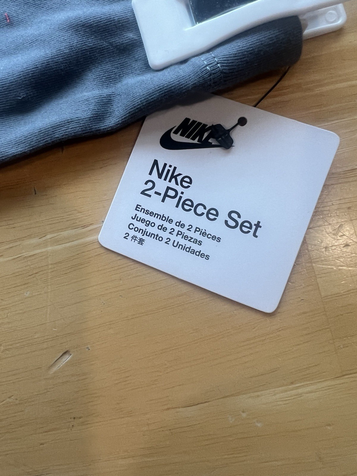 Nike Striped Fleece Top & Flare Legging Set Size 6X L Girls 5–7 Year Olds NWT