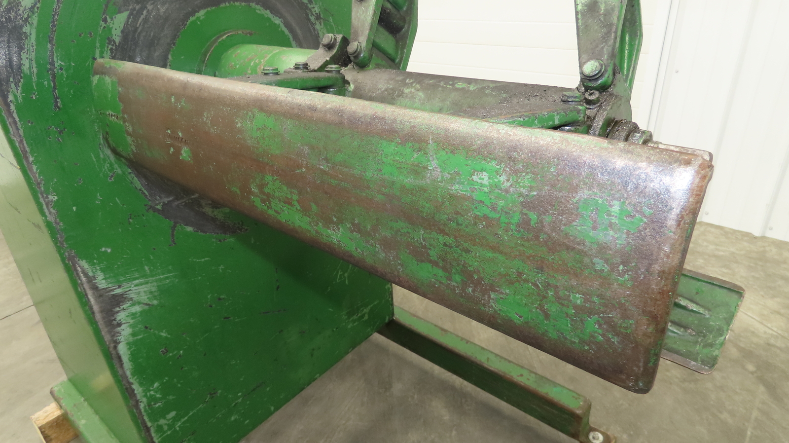 Regal 3000-12SRNP Coil Stock Uncoiler 3000lbs 12" ID 24" W No Motor Decoiler