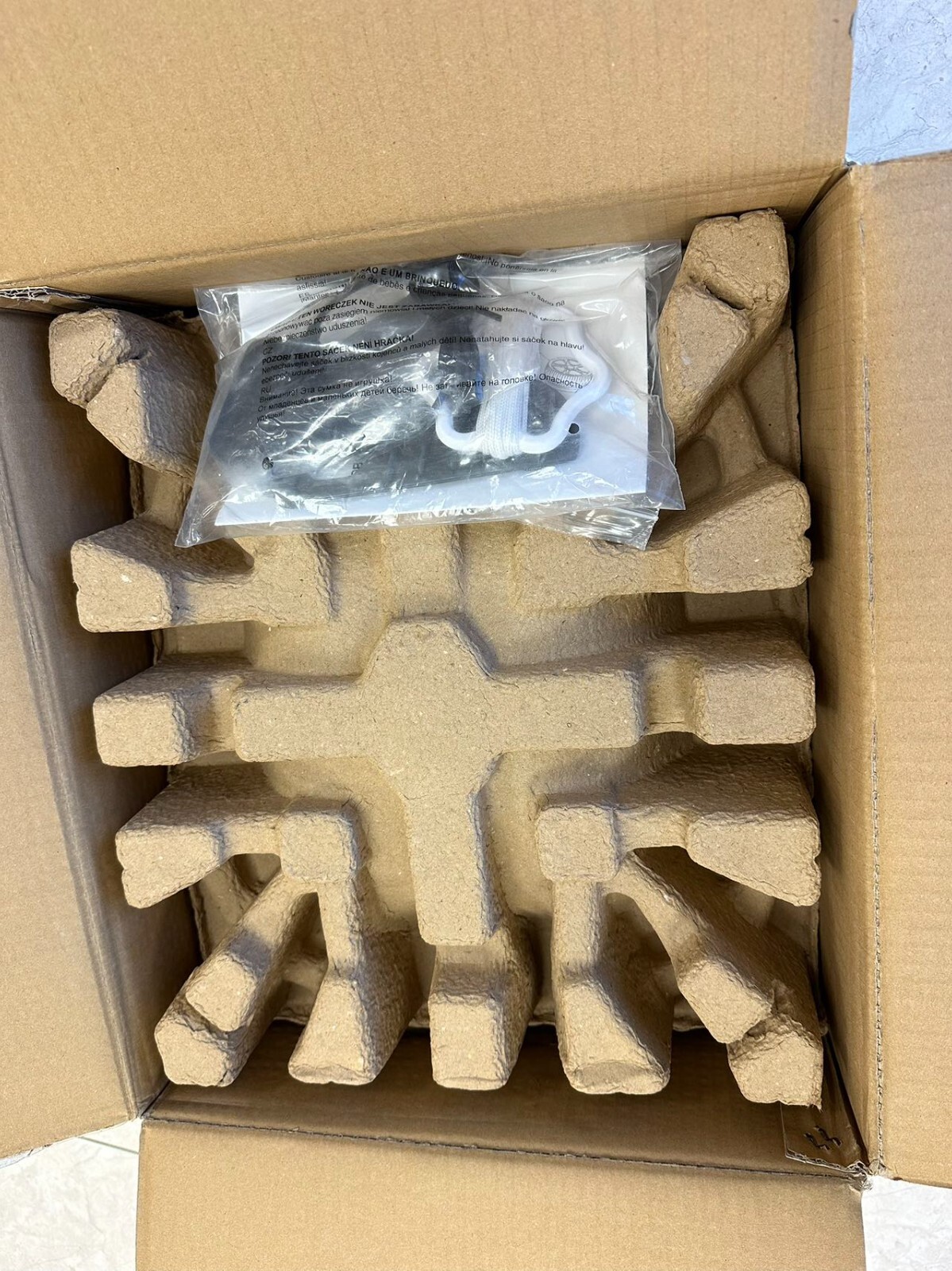 AIPER Cordless Robotic Automatic Pool Cleaner Vacuum,5000 mAh Rechargeable USED