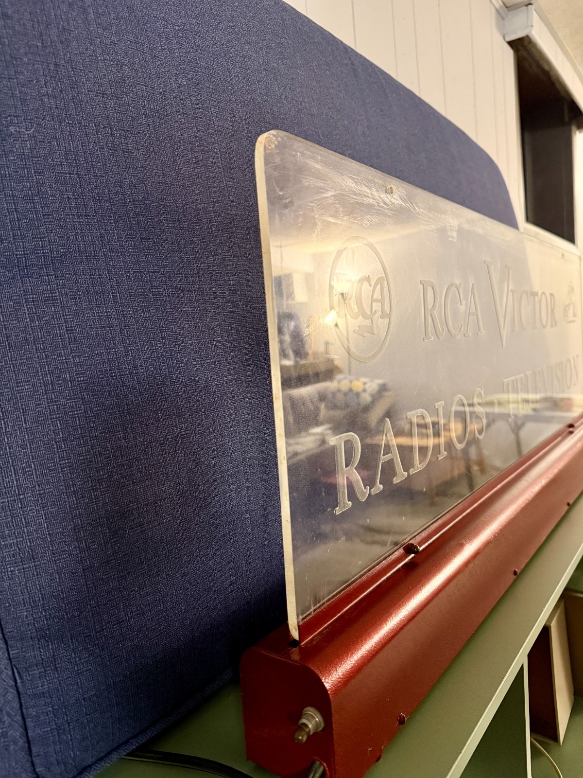 Vintage RCA Victor Radios Television Lighted Store Sign – Untested – Repainted