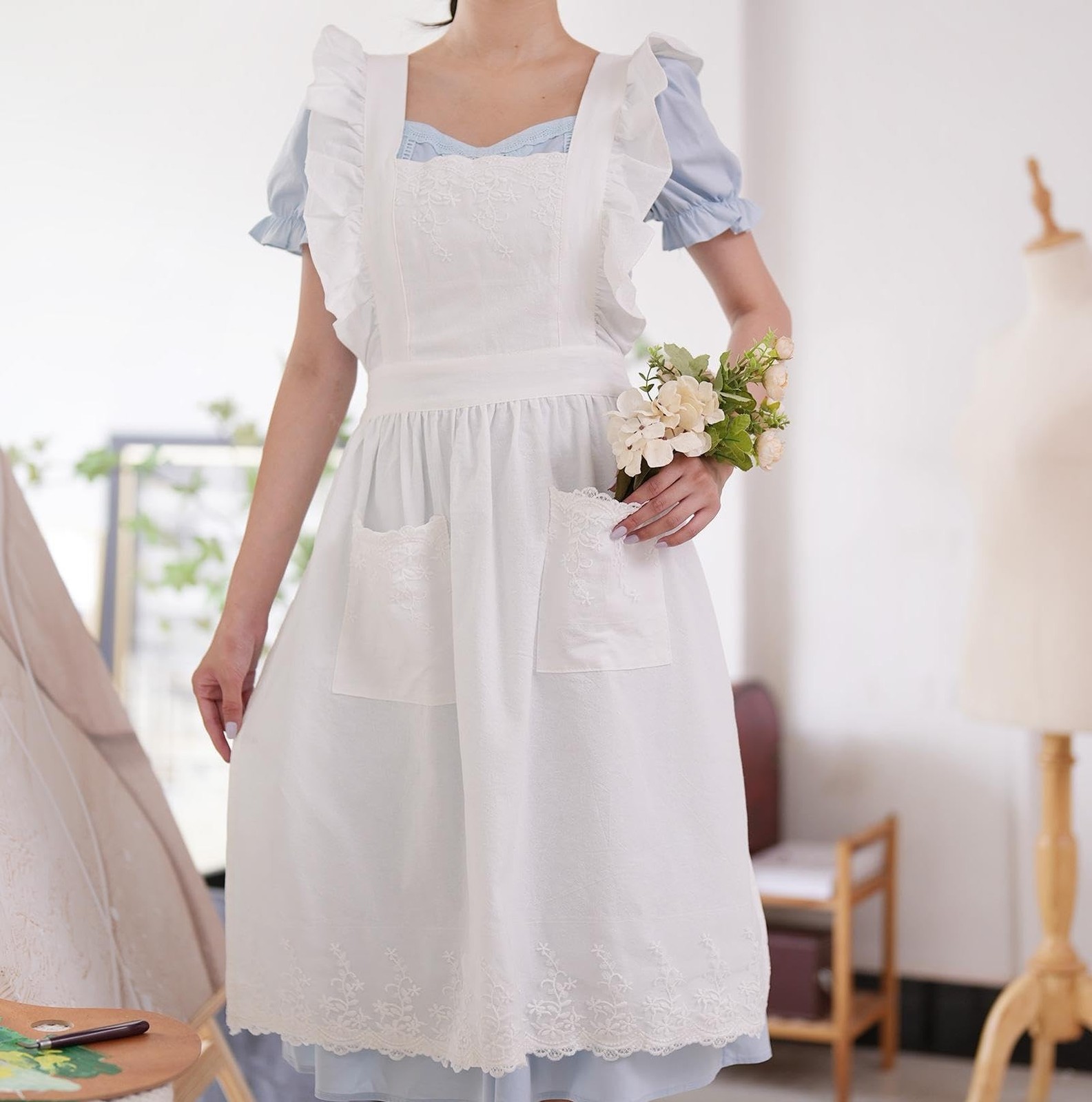 Vintage Aprons for Women with Pockets Cute Lace Ruffle Adjustable Apron for C...