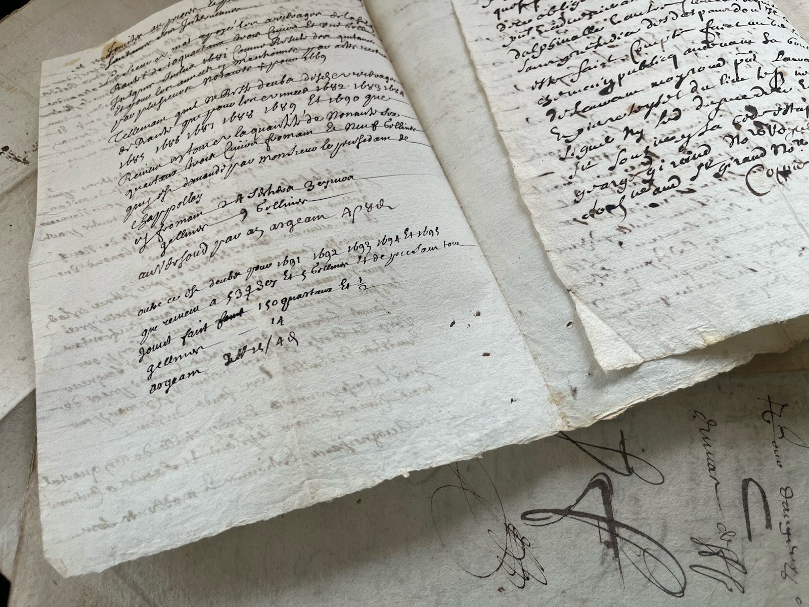 AUTHENTIC AUTOGRAPHED AND WATERMARKED MANUSCRIPT DOCUMENT from 1600s