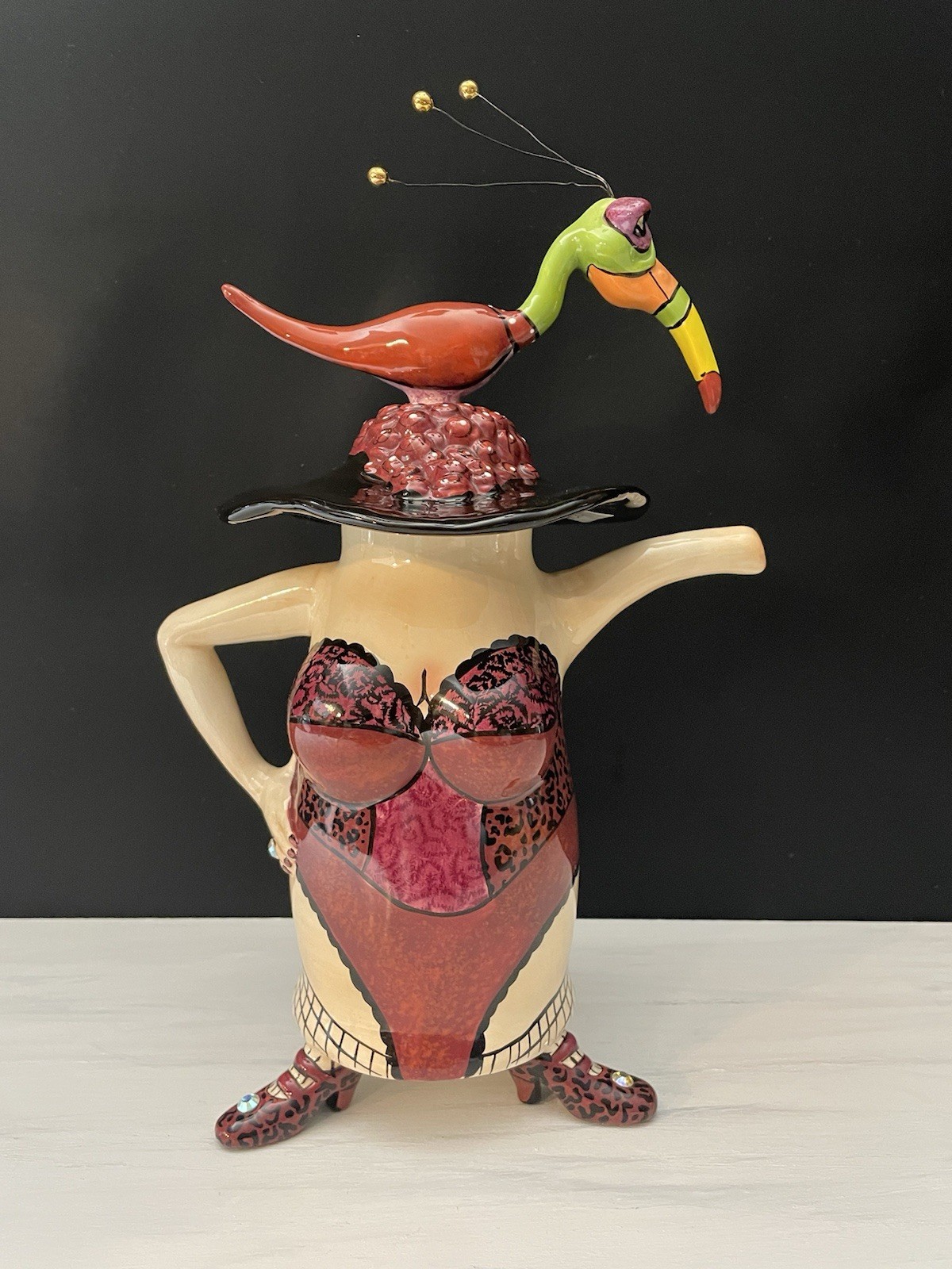 Lynda Corneille BUSTIER BURGUNDY LACE tea pot SWAK (Sealed With a Kiss) w/ Box