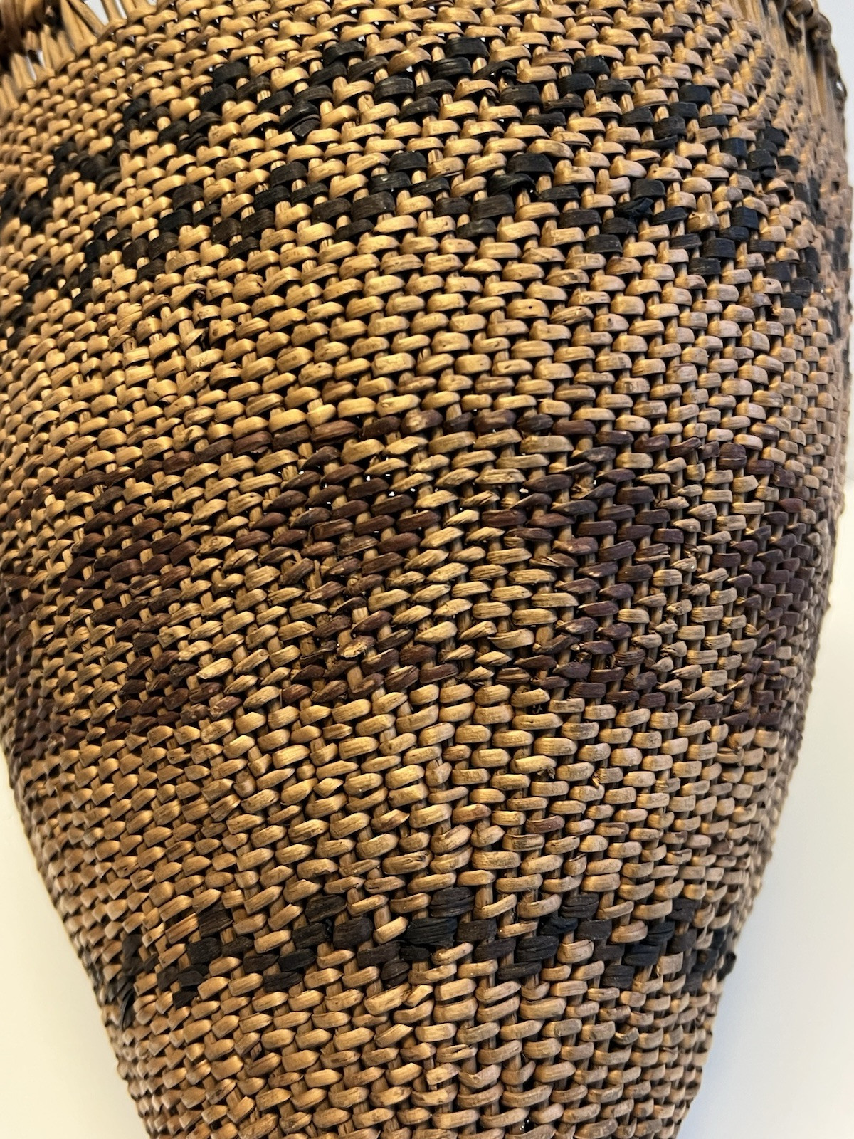 Antique Native American Indian Burden Basket; Late 1890's- 1900s; Lot # F10