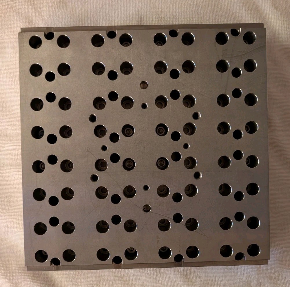 System 3R C370040 1709 And 4ea C360100 1712 Pallets