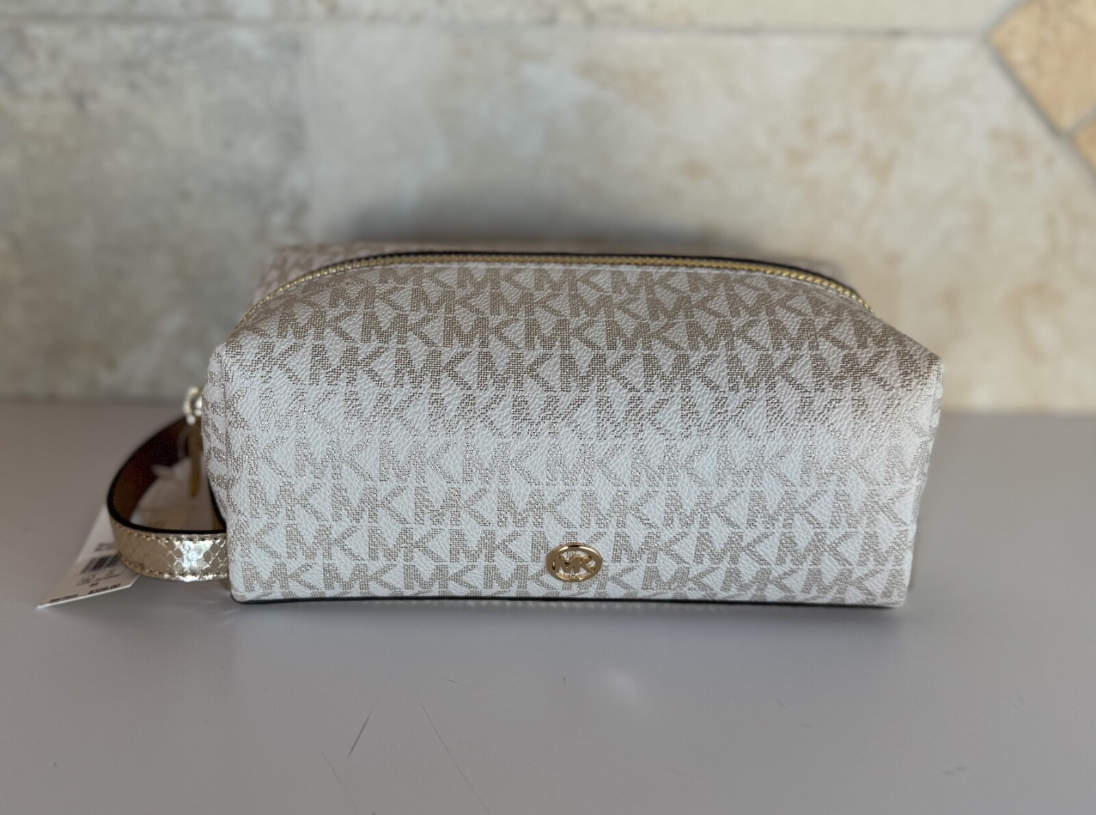 MICHAEL KORS JET SET TRAVEL MEDIUM TRAVEL COSMETIC CASE MK PALE GOLD MULTI