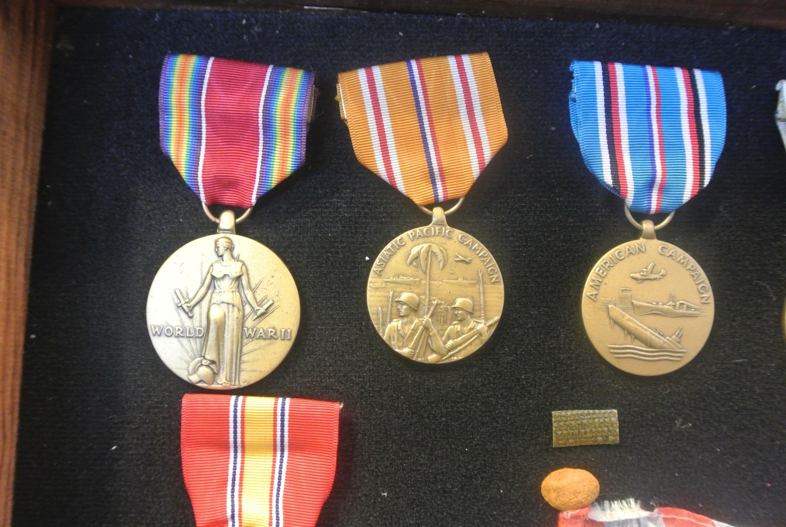 Vintage World War 2 Shadow Box US Navy Medals Ribbons Currency Flag USS Piedmont