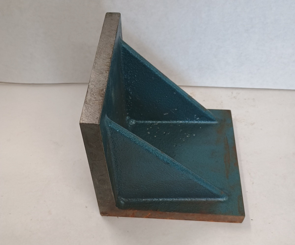 6" x 6" X 6" Wide Right Angle Plate New w/ a little rust