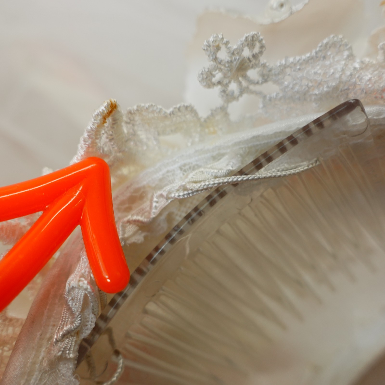 VTG Bridal Veil Headpiece White Floral Pearl Wreath Wedding Juliet Cap Tulle