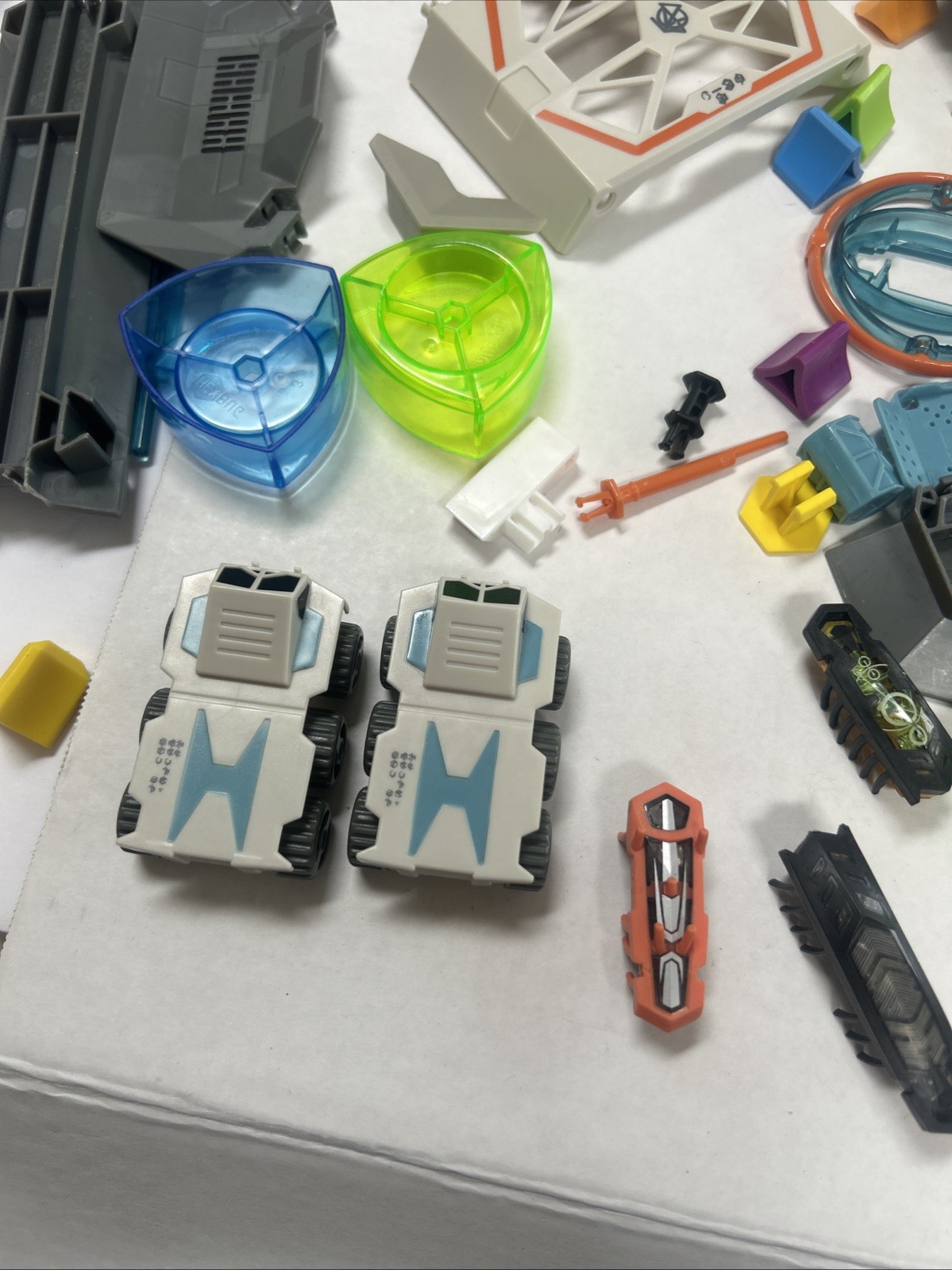 Hex Bug Nano Large Lot , Parts & Accessories And 8 Bugs