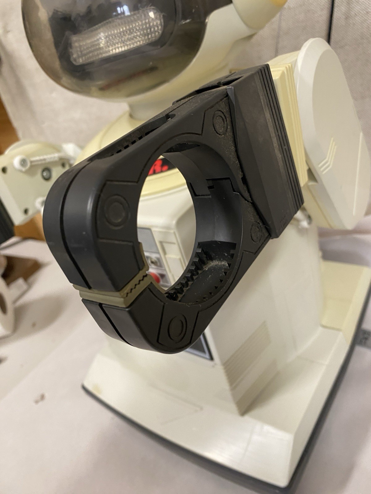 Robie Sr. RX Radio Shack Robot Collectable, UNTESTED No Remote