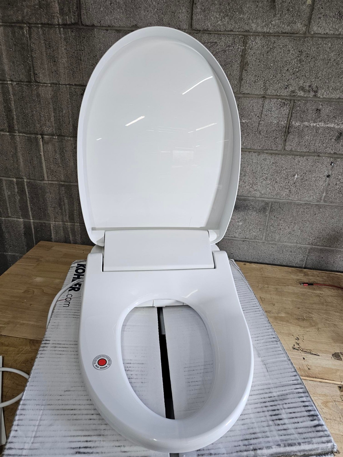Enlongated Kohler C3-325 28119-0 Bidet Toilet Seat Heated w/ Remote