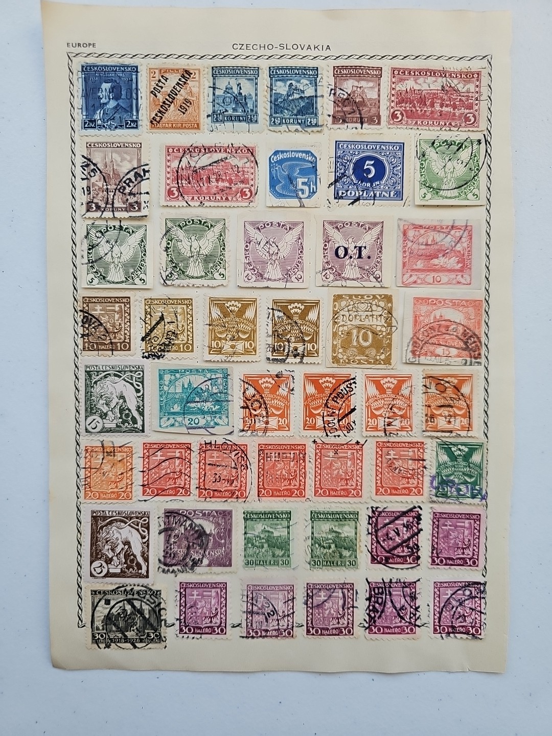 Czechoslovakia Stamps On 2 Pages (4 sides) - Used